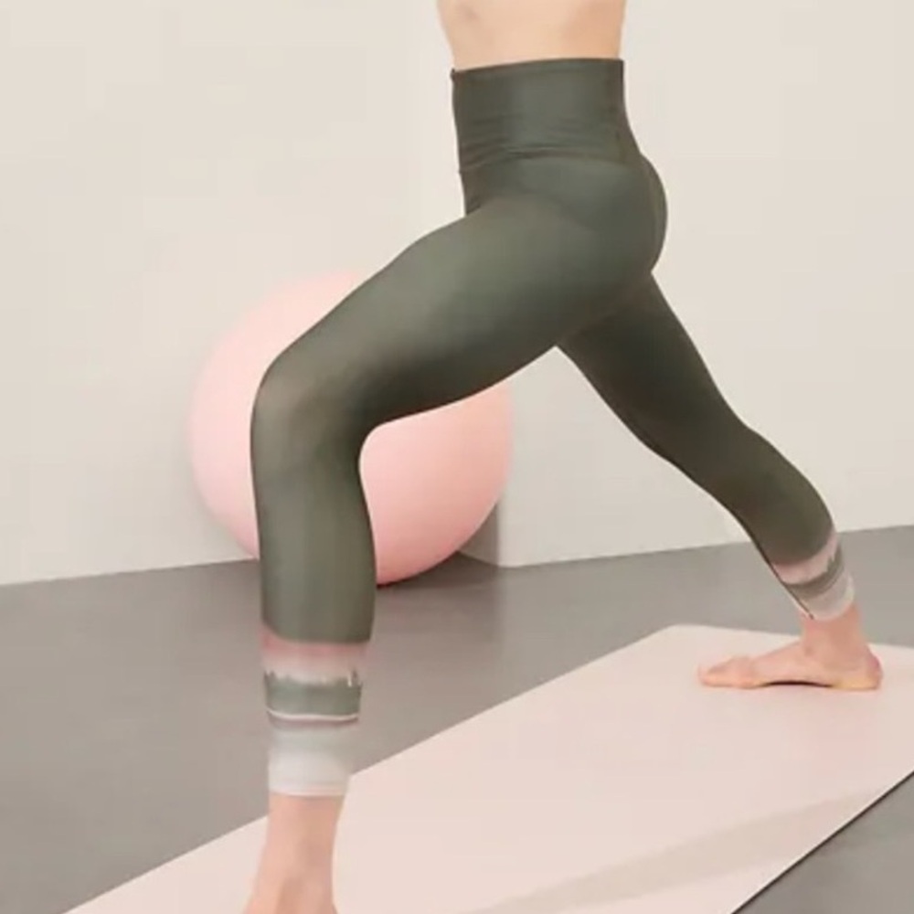 Athleta Elation Ultra High Rise 7/8 Leggings‎ Green Abstract Ombre XXS